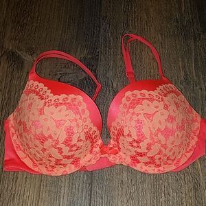 Victoria Secret Very Sexy 34D